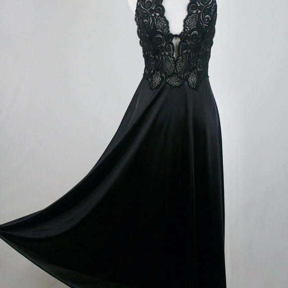 Glydons, Vintage Black Lace Racerback Nightgown - Picture 4 of 15